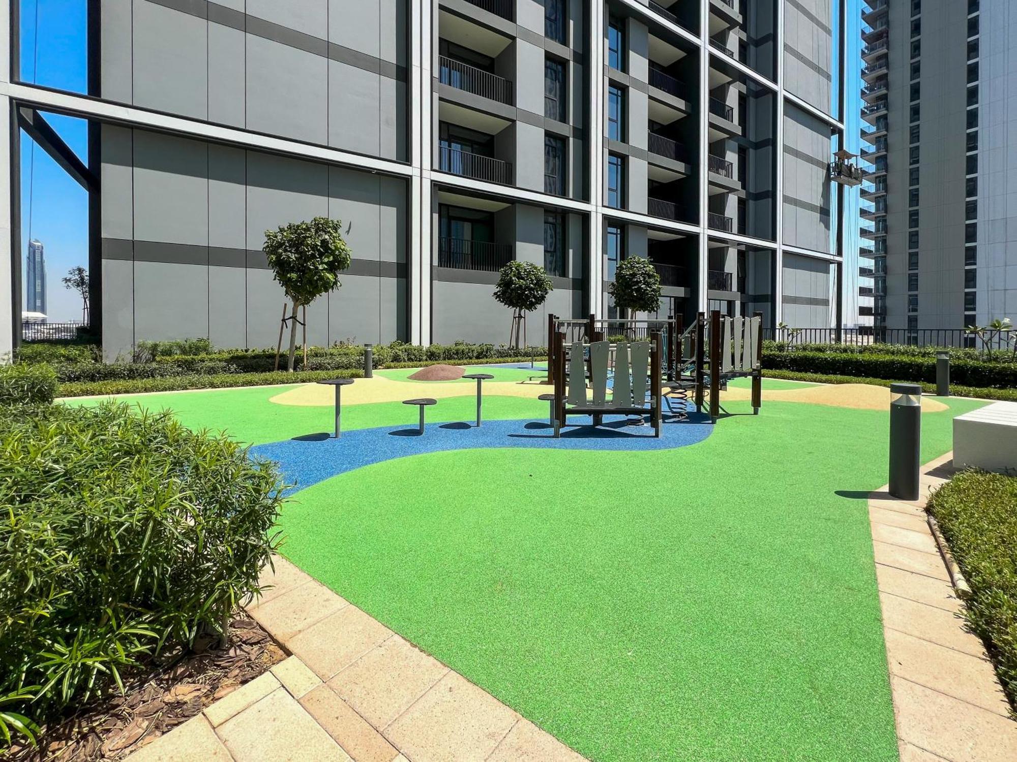 Elegant 1 Bedroom In Creek Edge Apartment *